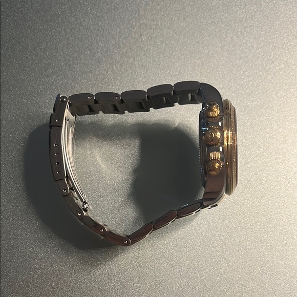 Two toned diamond watch - Picture 4 of 5